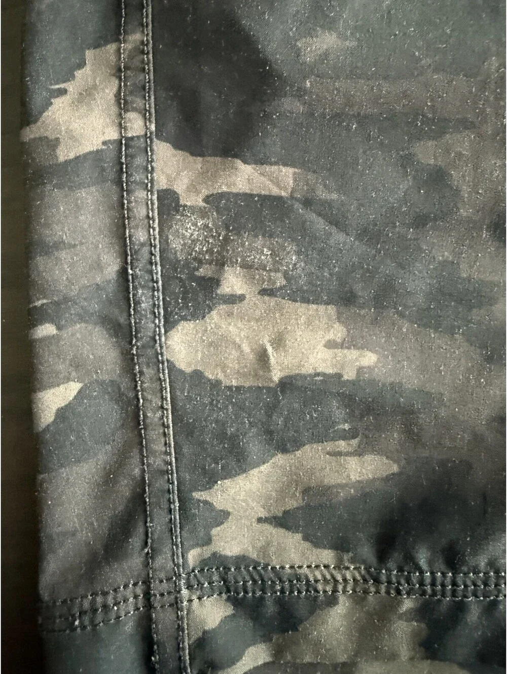 Vuori Kore Shorts Men XL Dark Camo 7
